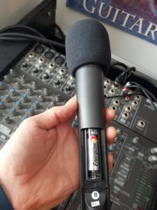 mic with battery